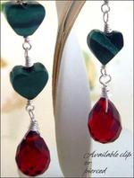 Festive Love - Mistletoe malaquite heart dangling earrings